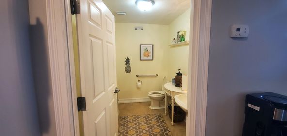 Renovated Office on US-1: 3905 US 1, Cocoa, FL 32955
